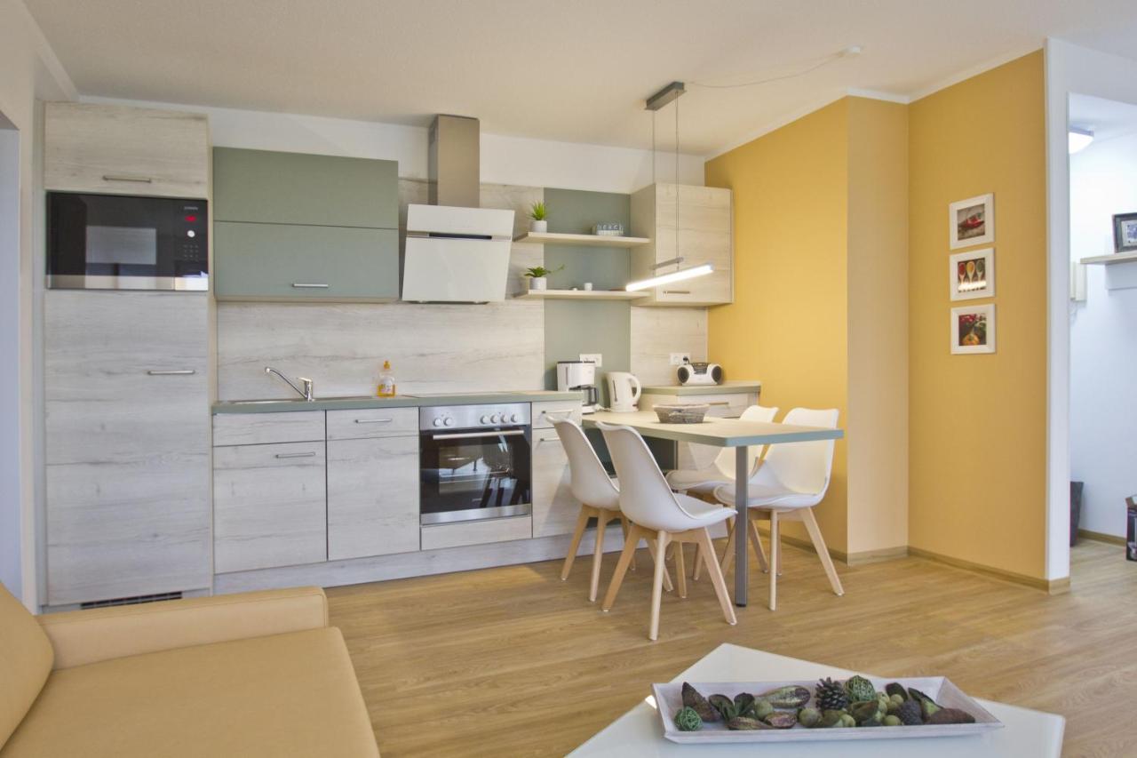 Strandnah Mit Balkon, Gratis Nutzung Vom Ahoi Erlebnisbad Und Sauna In Sellin - Strandhaus Moenchgut Fewo13 Lobbe Bagian luar foto